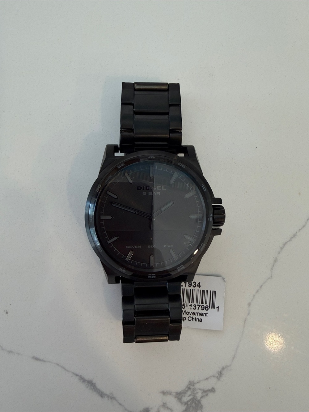 D-48 THREE-HAND BLACK STAINLESS STEEL WATCH